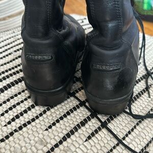 J1– Ariat Boots